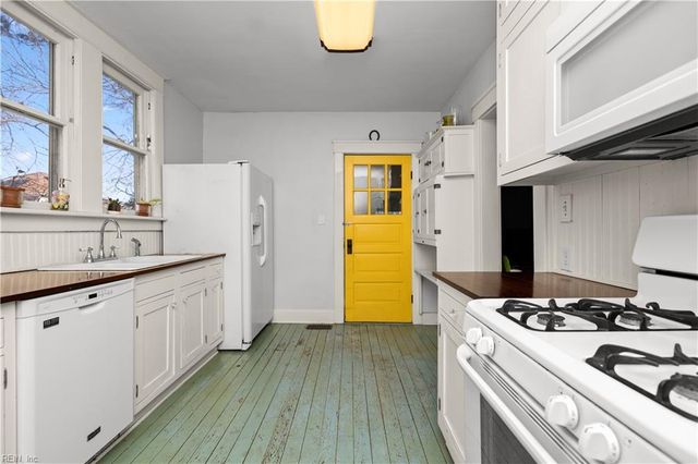 21 Linden AVE, Portsmouth, VA 23704