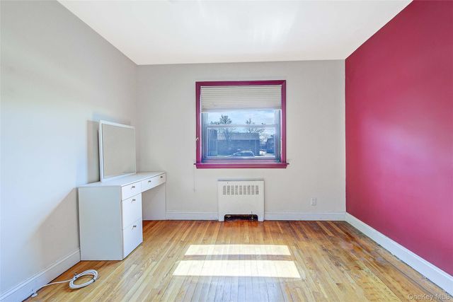 160-36 Cross Island Parkway 6-203, Whitestone, NY 11357