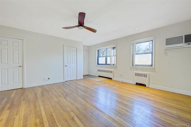 160-36 Cross Island Parkway 6-203, Whitestone, NY 11357