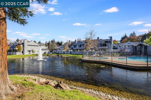 231 Sunspring Ct, Pleasant Hill, CA 94523