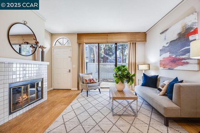 231 Sunspring Ct, Pleasant Hill, CA 94523