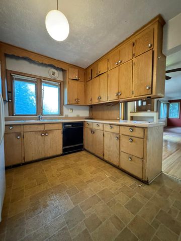 6420 Newton Avenue S, Richfield, MN 55423