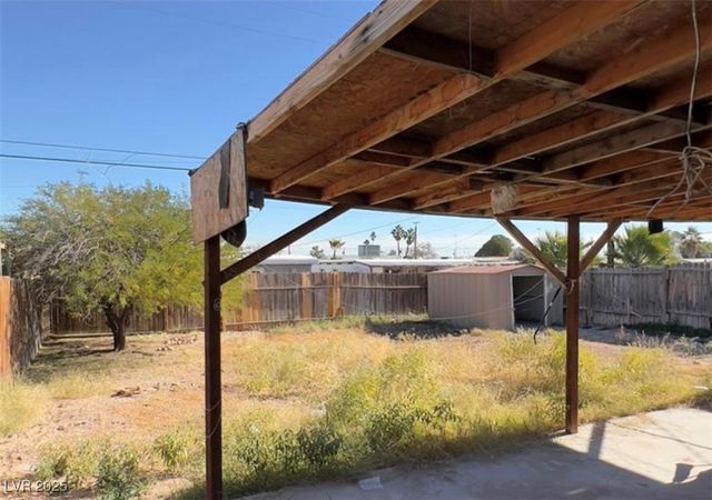 424 Stanford Street, Las Vegas, NV 89107