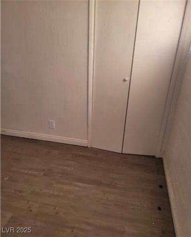 424 Stanford Street, Las Vegas, NV 89107