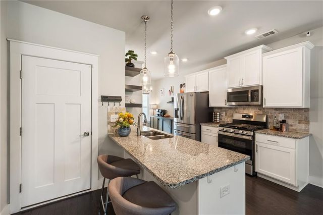 278 Perry Point Run 56, Lawrenceville, GA 30046