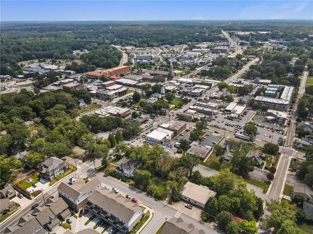 278 Perry Point Run 56, Lawrenceville, GA 30046