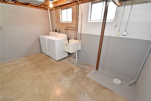 7636 Walnut Drive, Chippewa Lake, OH 44215