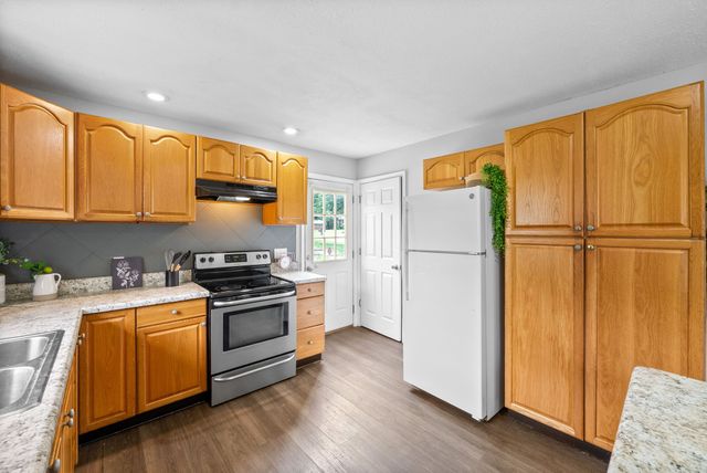537 Morrison Dr, Clarksville, TN 37042