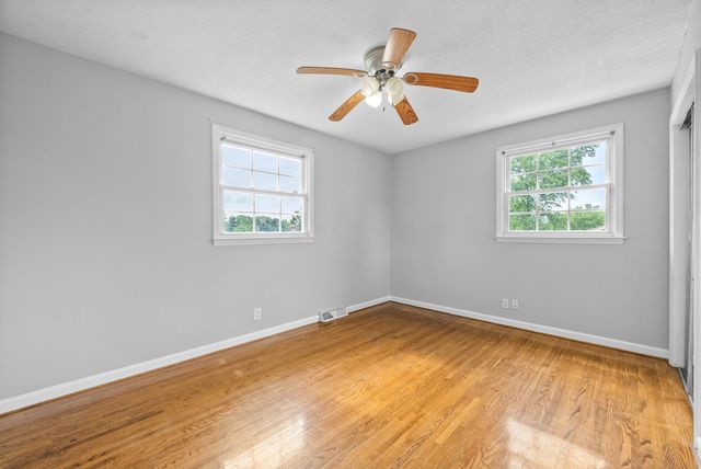537 Morrison Dr, Clarksville, TN 37042