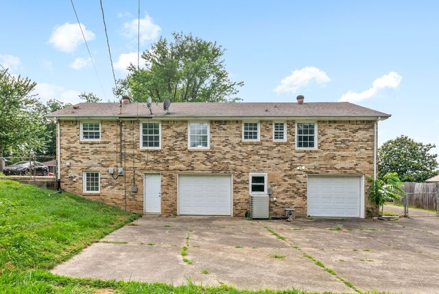 537 Morrison Dr, Clarksville, TN 37042