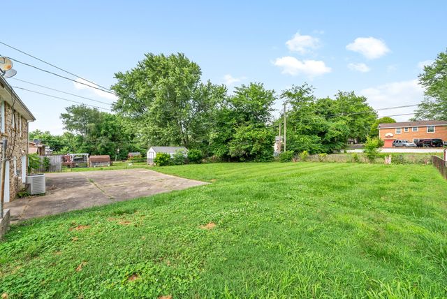 537 Morrison Dr, Clarksville, TN 37042