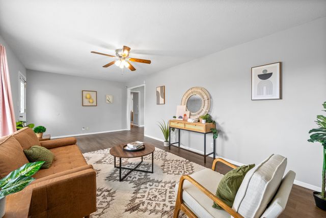 537 Morrison Dr, Clarksville, TN 37042