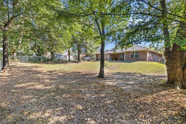 103 Lyle St, Gladewater, TX 75647