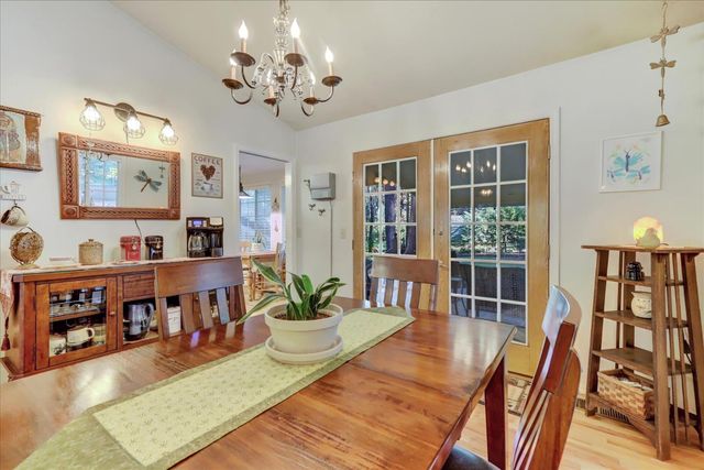 12746 Quaker Hill Cross Rd, Nevada City, CA 95959