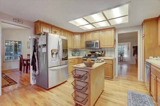 12746 Quaker Hill Cross Rd, Nevada City, CA 95959