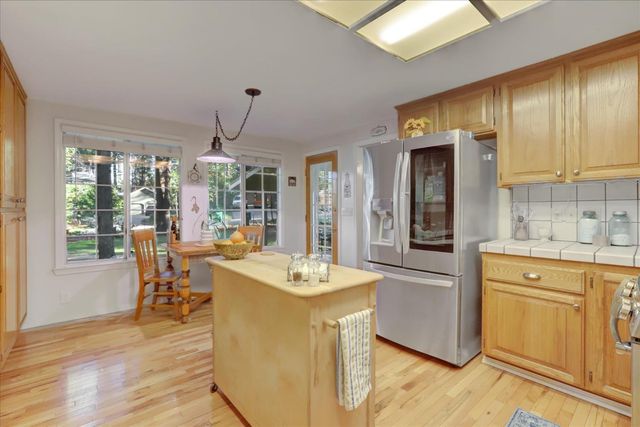 12746 Quaker Hill Cross Rd, Nevada City, CA 95959