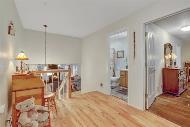 12746 Quaker Hill Cross Rd, Nevada City, CA 95959