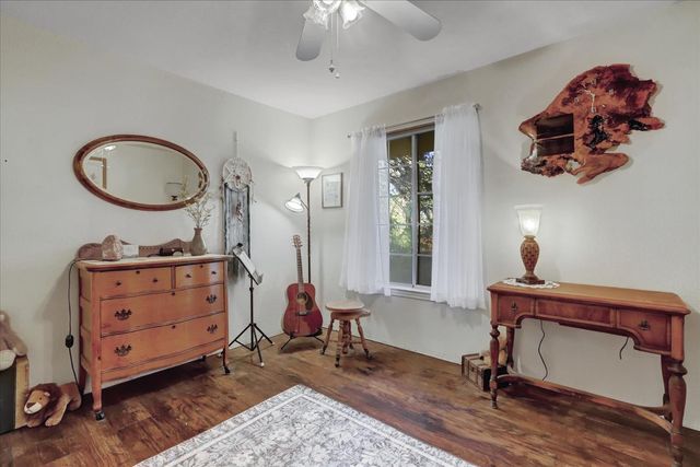 12746 Quaker Hill Cross Rd, Nevada City, CA 95959