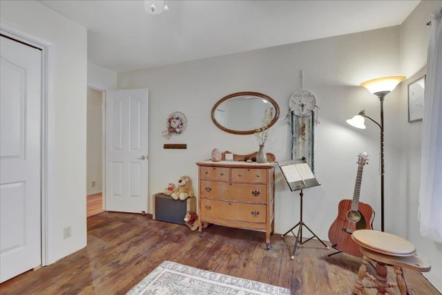 12746 Quaker Hill Cross Rd, Nevada City, CA 95959