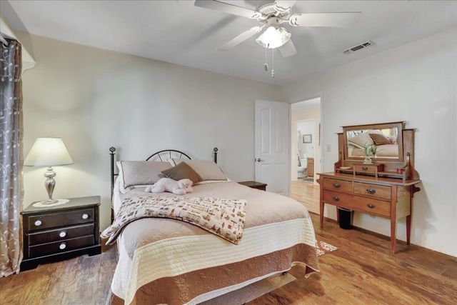 12746 Quaker Hill Cross Rd, Nevada City, CA 95959