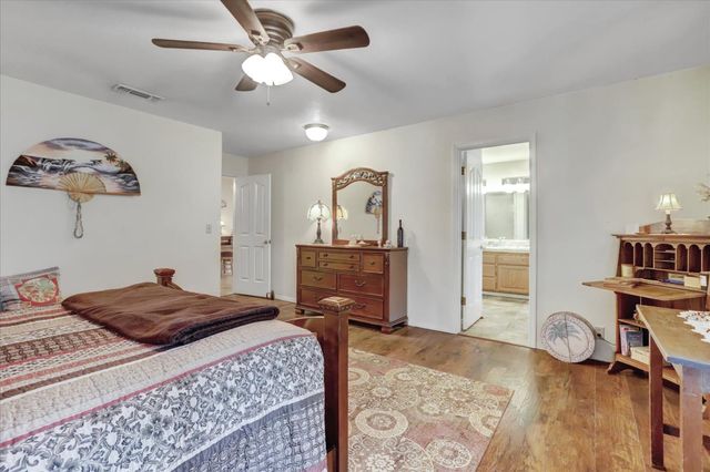 12746 Quaker Hill Cross Rd, Nevada City, CA 95959