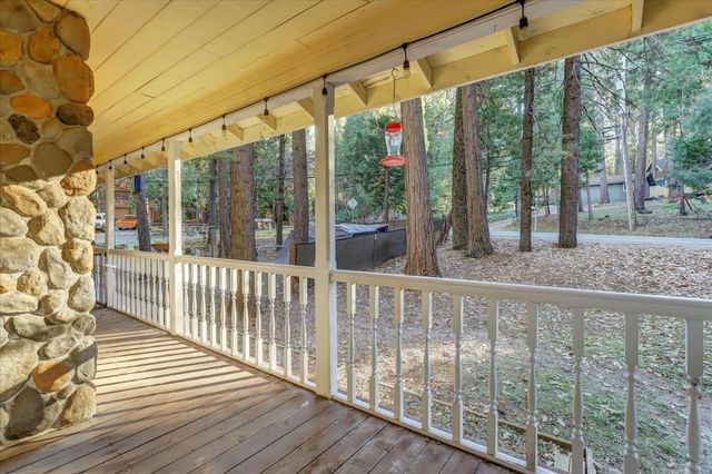12746 Quaker Hill Cross Rd, Nevada City, CA 95959