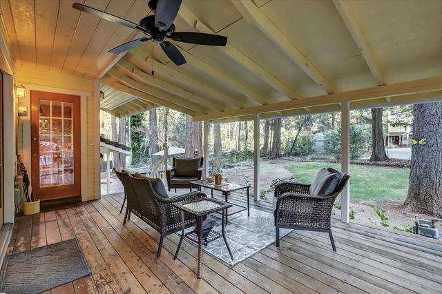 12746 Quaker Hill Cross Rd, Nevada City, CA 95959