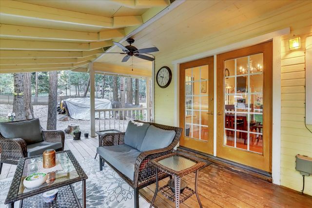 12746 Quaker Hill Cross Rd, Nevada City, CA 95959