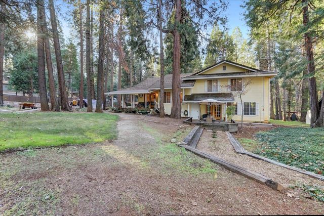12746 Quaker Hill Cross Rd, Nevada City, CA 95959