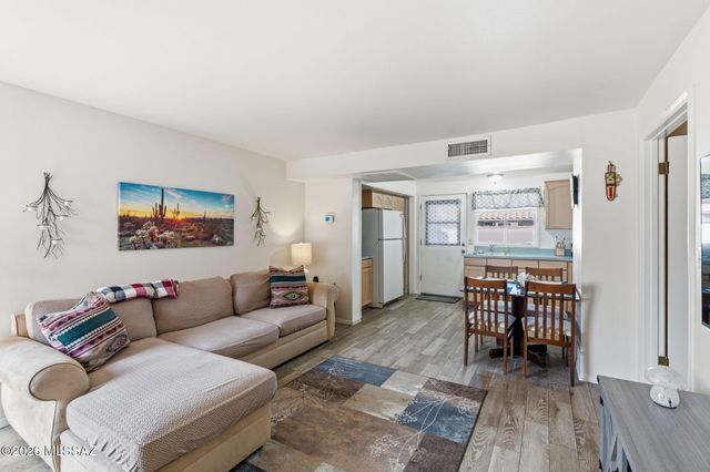 207 S Paseo Tierra Apt C, Green Valley, AZ 85614