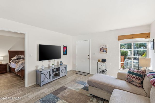 207 S Paseo Tierra Apt C, Green Valley, AZ 85614