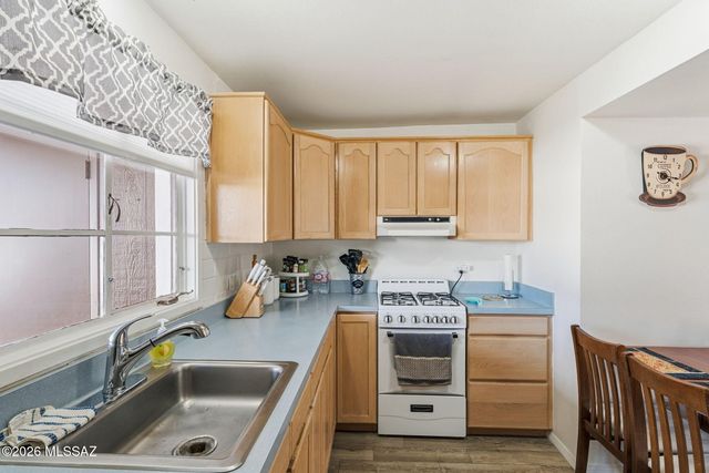 207 S Paseo Tierra Apt C, Green Valley, AZ 85614