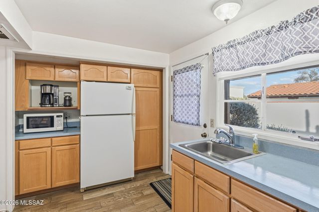 207 S Paseo Tierra Apt C, Green Valley, AZ 85614