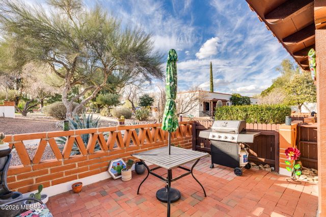 207 S Paseo Tierra Apt C, Green Valley, AZ 85614