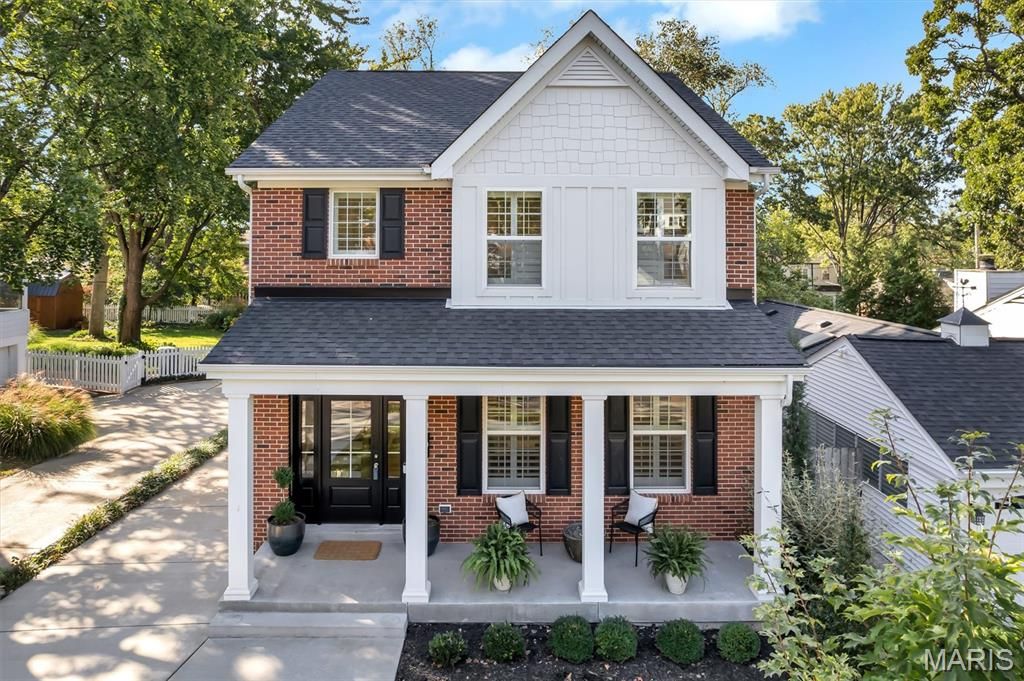 9130 Pine Avenue, Brentwood, MO 63144