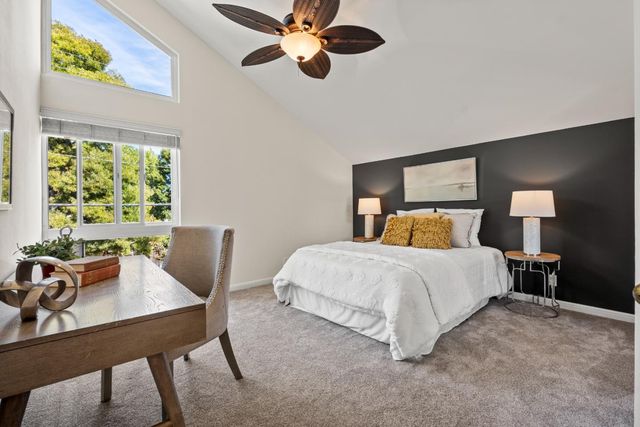 904 Lakeview Way, Redwood City, CA 94062