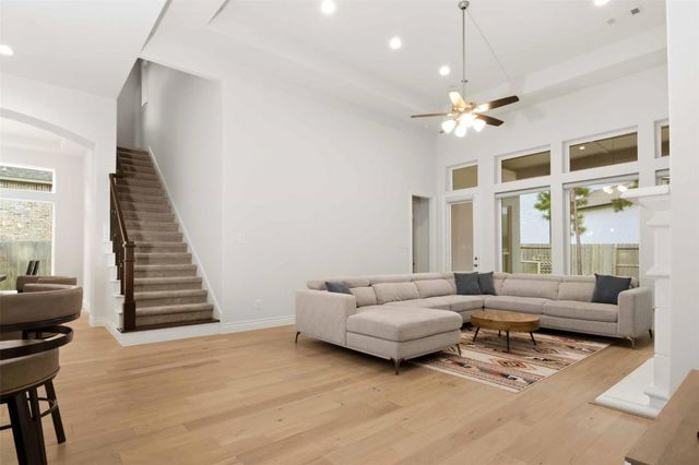 207 Prelude Park Trail, Conroe, TX 77318