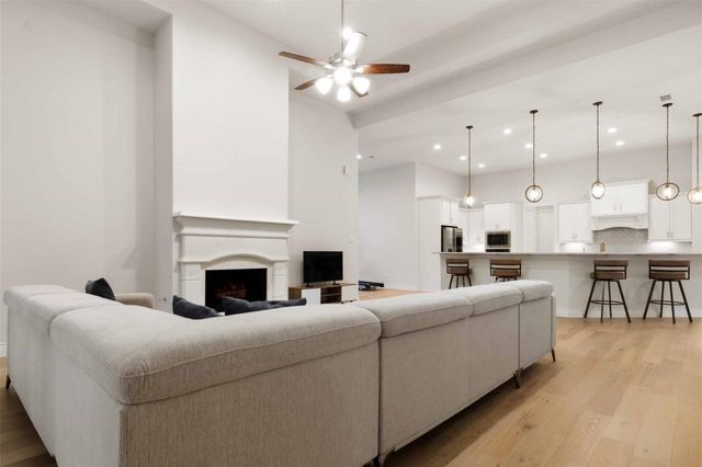 207 Prelude Park Trail, Conroe, TX 77318