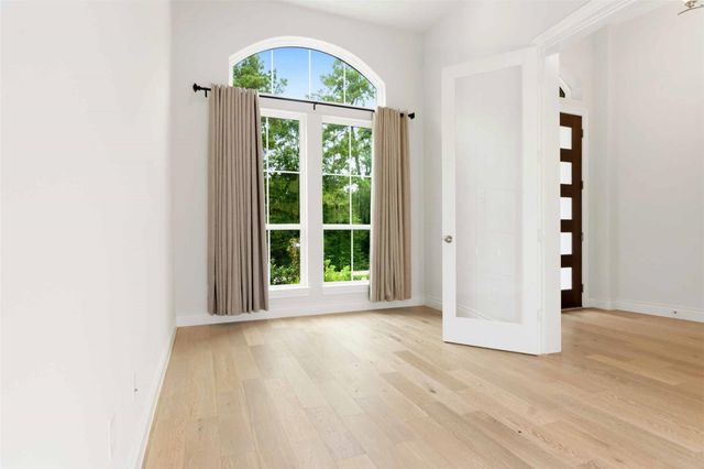 207 Prelude Park Trail, Conroe, TX 77318