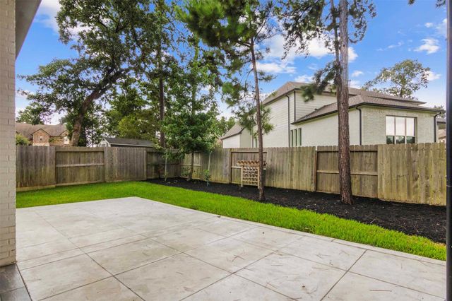 207 Prelude Park Trail, Conroe, TX 77318