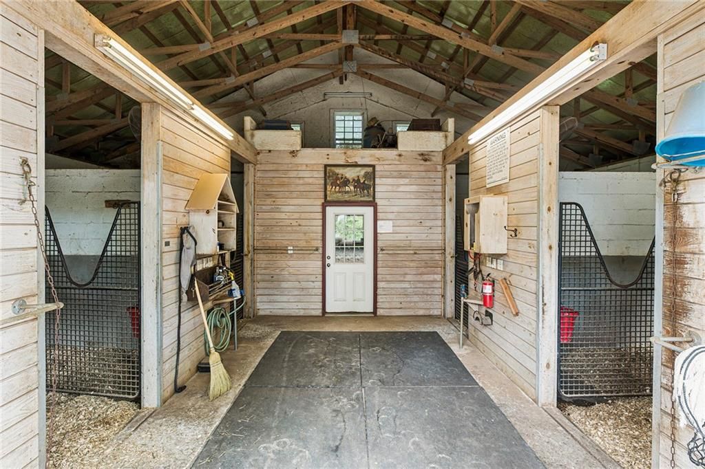 Image 102 of property listing at 683 Duck Thurmond Road, Dawsonville, GA 30534