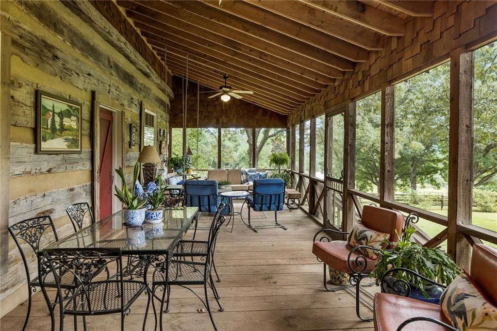 Image 21 of property listing at 683 Duck Thurmond Road, Dawsonville, GA 30534
