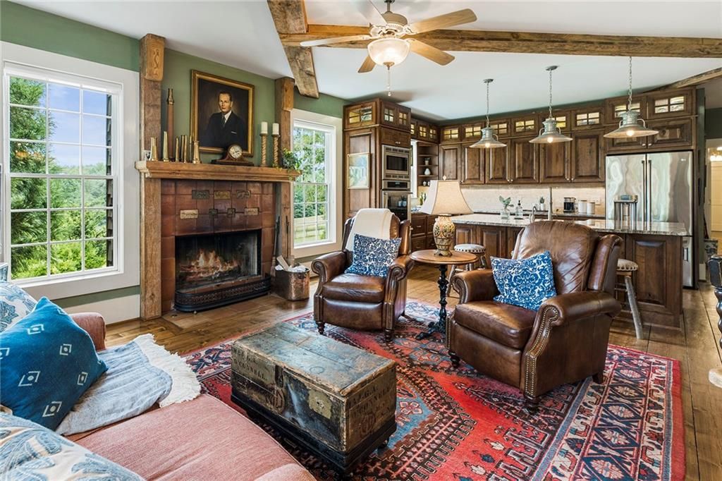Image 27 of property listing at 683 Duck Thurmond Road, Dawsonville, GA 30534