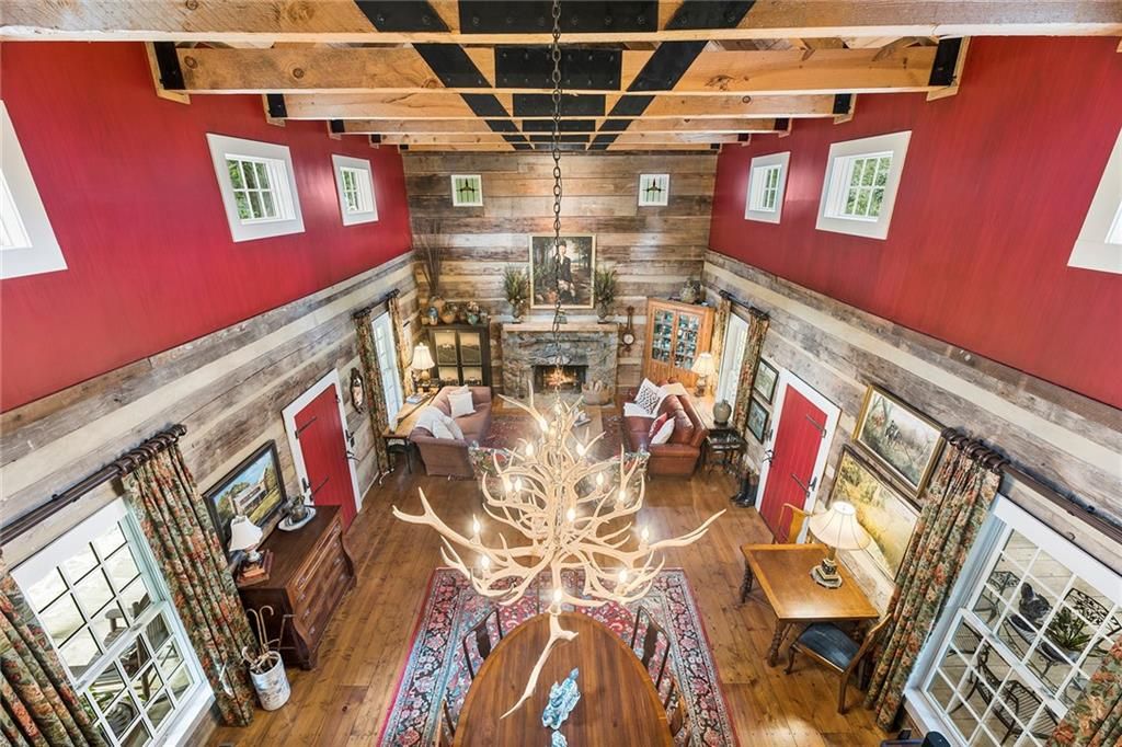 Image 36 of property listing at 683 Duck Thurmond Road, Dawsonville, GA 30534