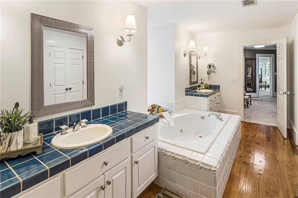 Image 41 of property listing at 683 Duck Thurmond Road, Dawsonville, GA 30534