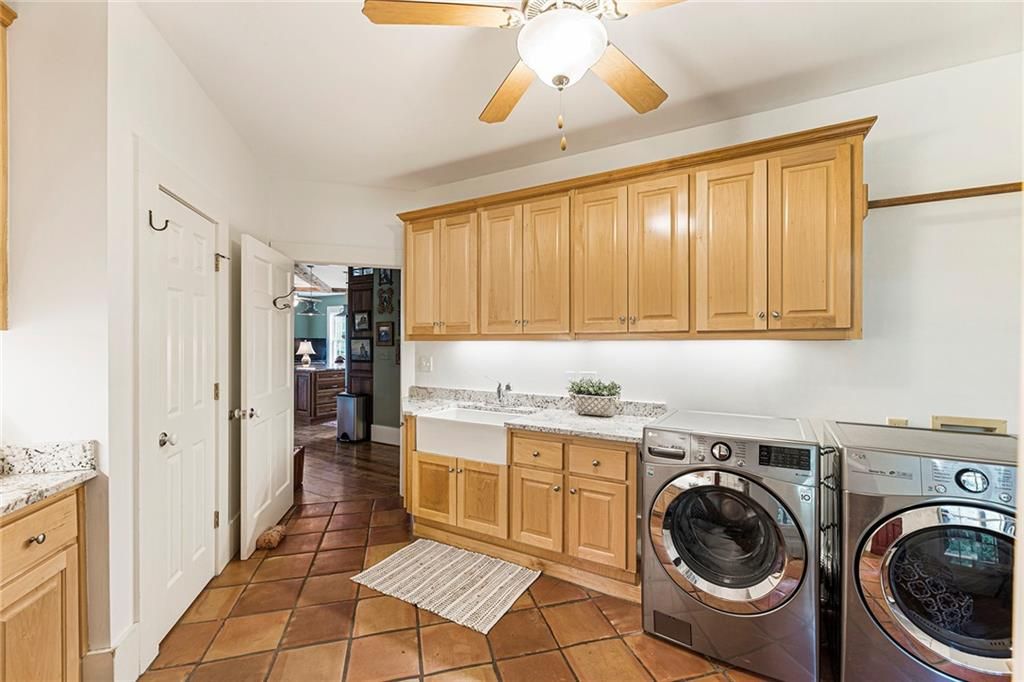 Image 44 of property listing at 683 Duck Thurmond Road, Dawsonville, GA 30534