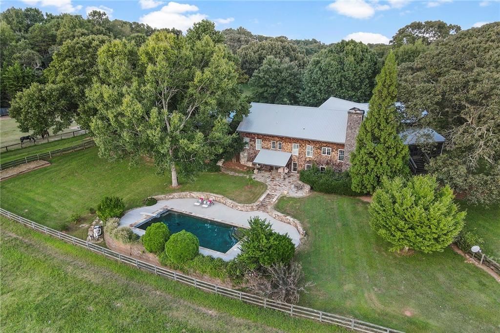 Image 57 of property listing at 683 Duck Thurmond Road, Dawsonville, GA 30534