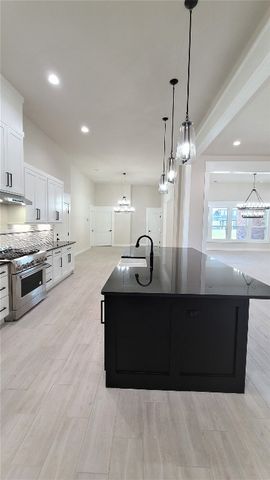 1425 W Harvard Way, Mustang, OK 73064