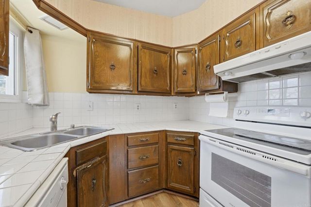 444 E Oxford Street, Chula Vista, CA 91911