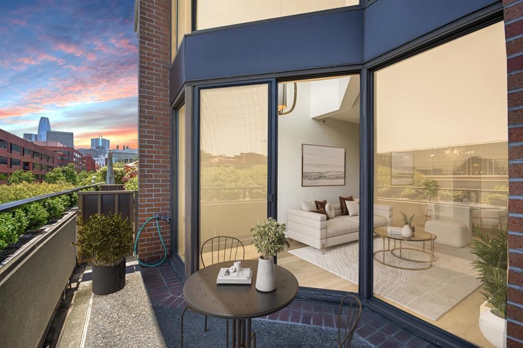 Image 15 of property listing at 101 101 Lombard St 109E, San Francisco, CA 94111